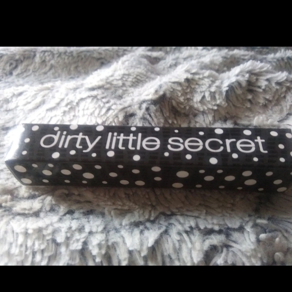 Dirty Little Secret Eyeshadow Crayon FETCH - Picture 1 of 4